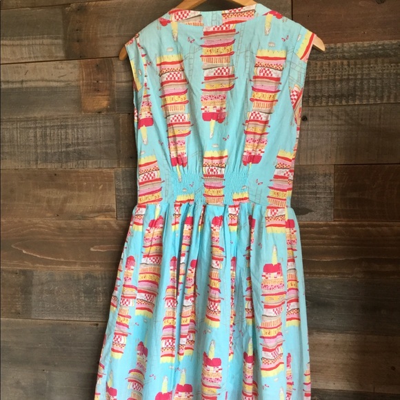 💕 HP💕 Princess & the Pea Print Dress - Picture 5 of 8